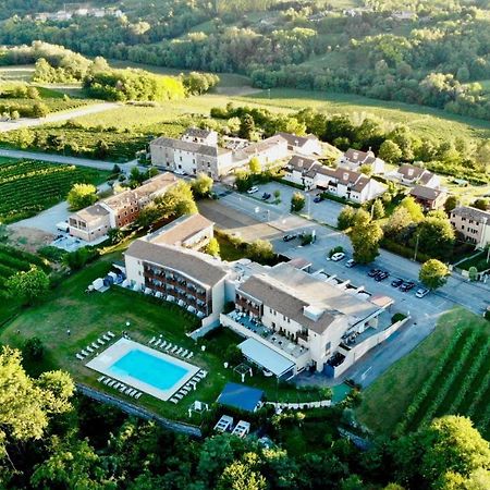 Отель Relais Le Betulle Конельяно Экстерьер фото